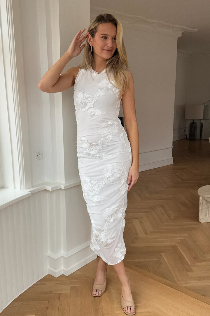 Mira Mesh Dress White Flower | Kjoler | Smuk - Dameklær på nett