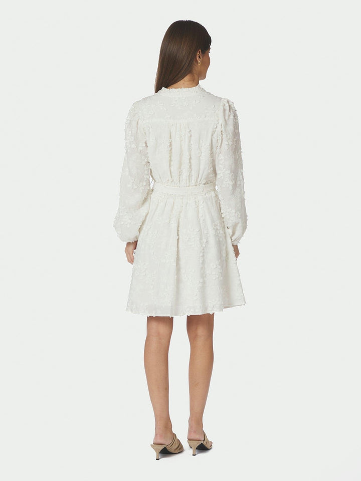 Monnie Embroidery Dress White | Kjoler | Smuk