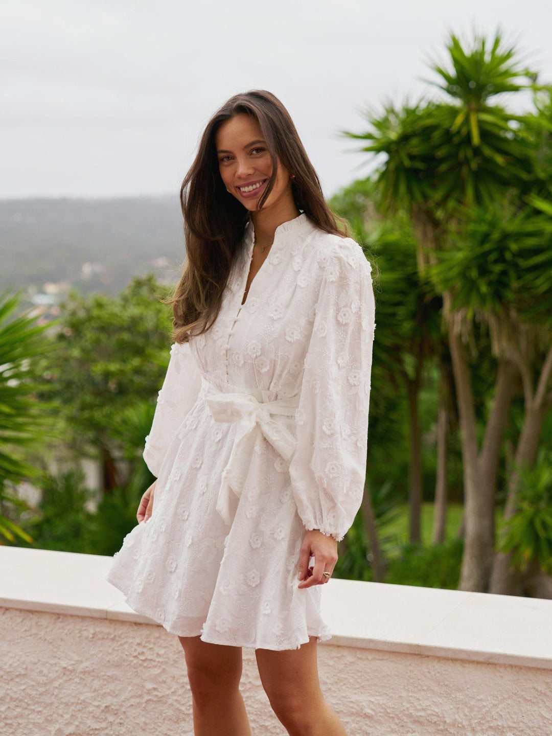 Monnie Embroidery Dress White | Kjoler | Smuk