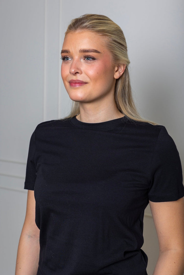 Myessential Ss O - Neck Tee Black | Topper | Smuk - Dameklær på nett