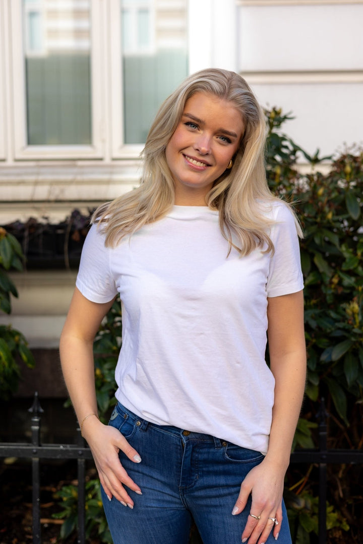Myessential Ss O-Neck Tee Bright White | Topper | Smuk - Dameklær på nett