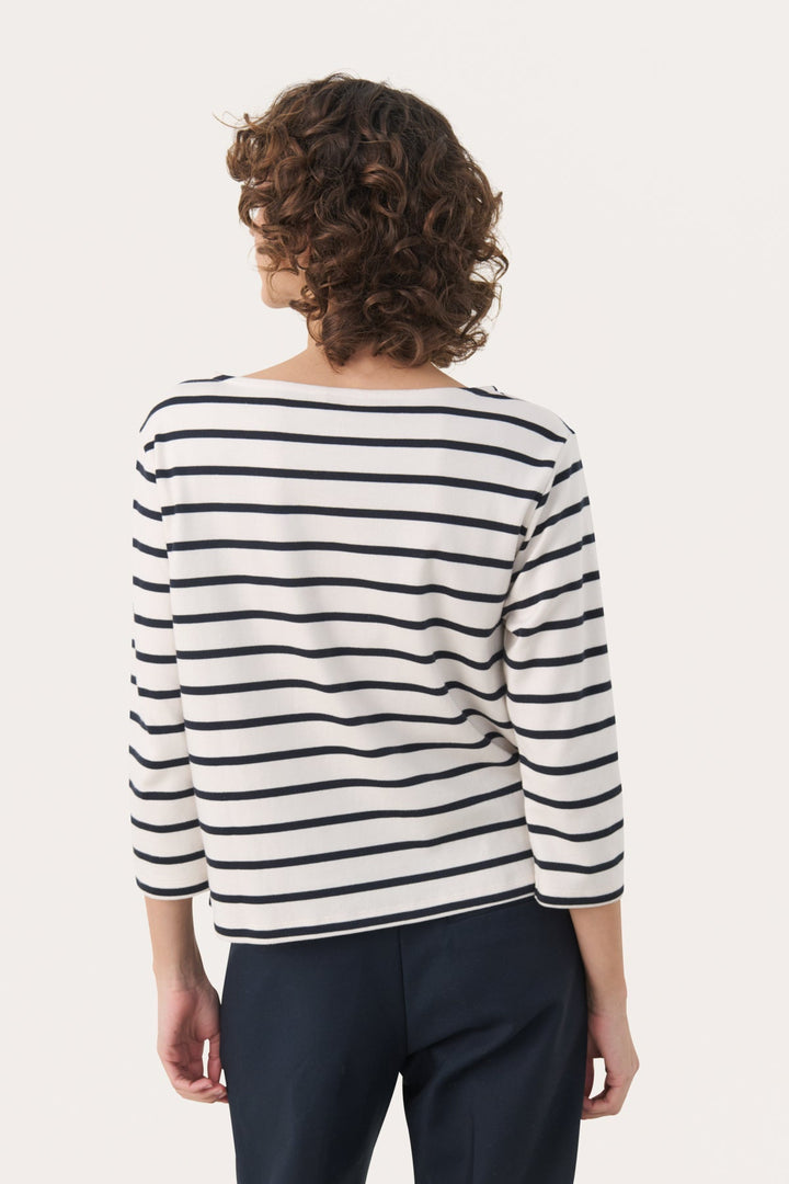 Nela T-Shirt Dark Navy Stripe | Genser | Smuk