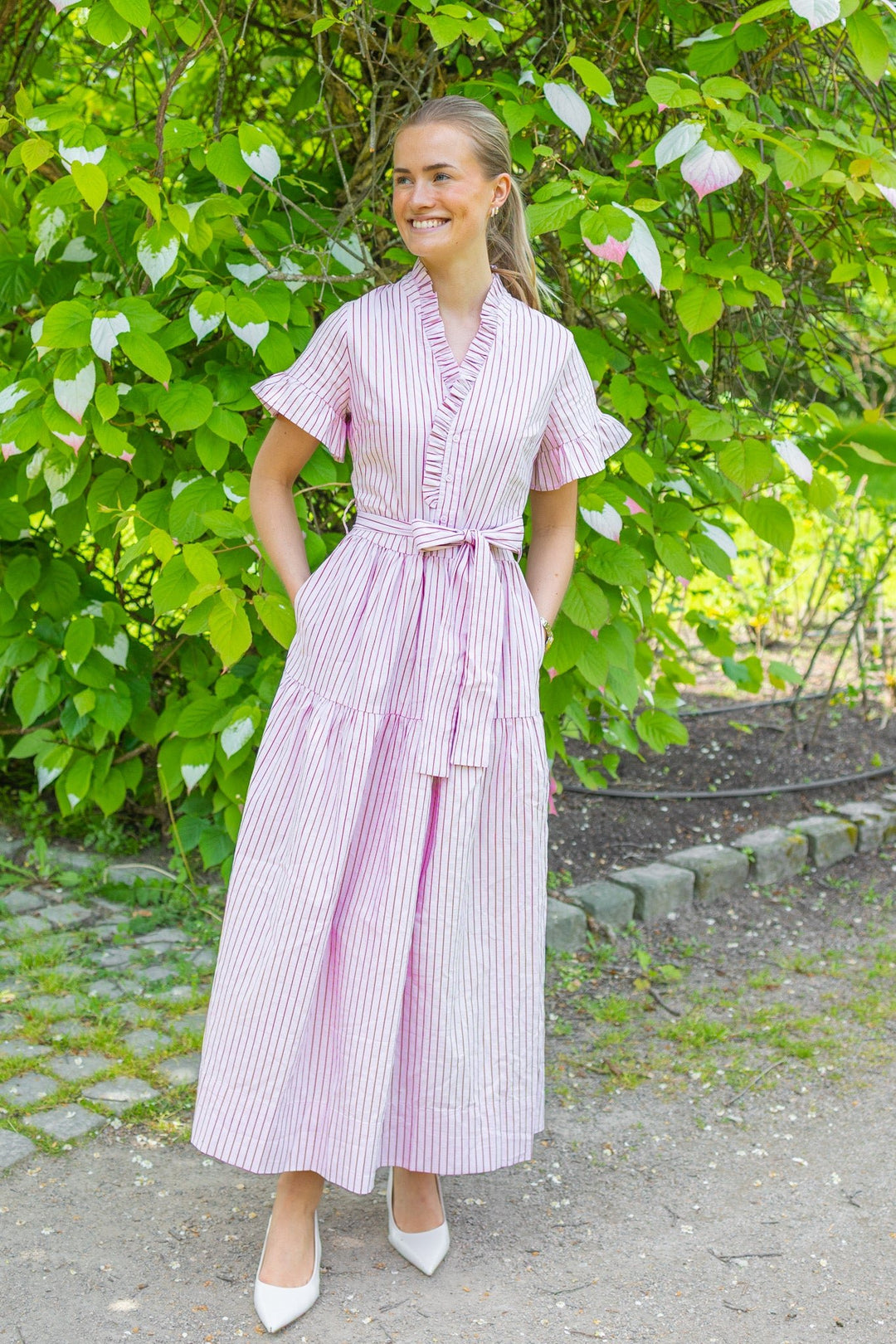 Nessie Structure Stripe Dress Light Pink | Kjoler | Smuk