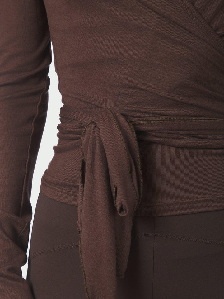 Nia Jersey Wrap Blouse Chocolate Brown | Skjorter og bluser | Smuk