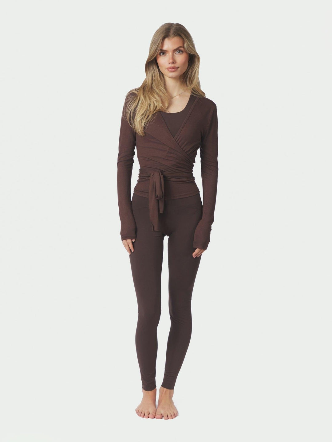 Nia Jersey Wrap Blouse Chocolate Brown | Skjorter og bluser | Smuk