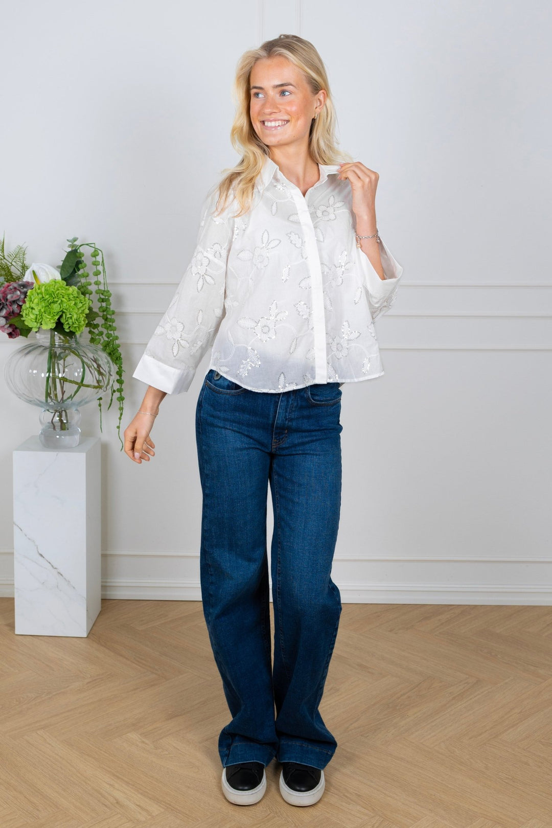 Ninna Shirt Off White | Skjorter og bluser | Smuk