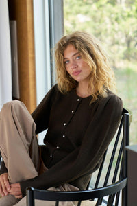 Nuna Knit Cardigan Brown