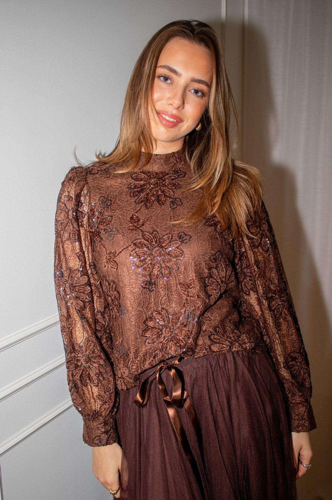 O - Neck Blouse Choco | Skjorter og bluser | Smuk - Dameklær på nett