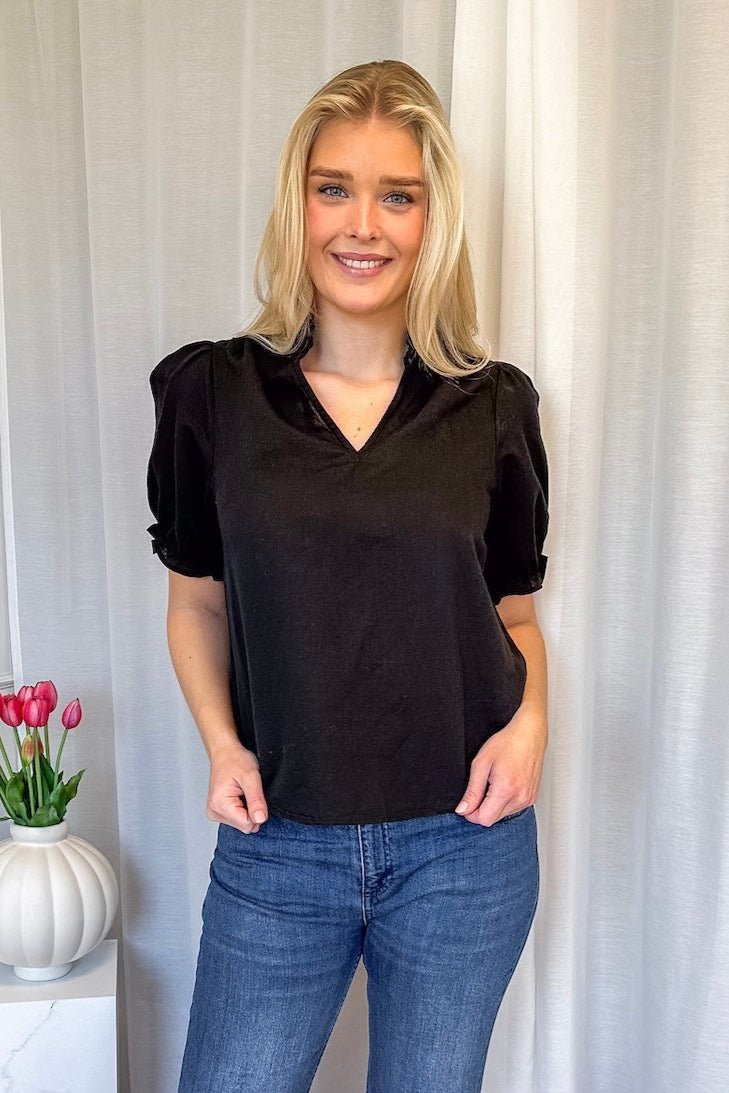 Odesa Linen Blouse Black | Skjorter og bluser | Smuk - Dameklær på nett