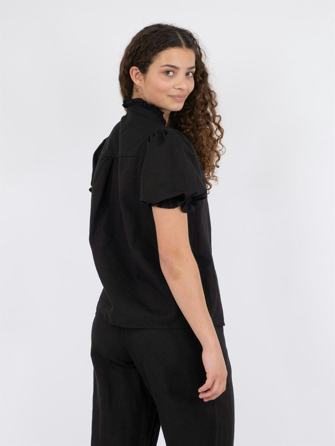 Odesa Linen Blouse Black | Skjorter og bluser | Smuk - Dameklær på nett