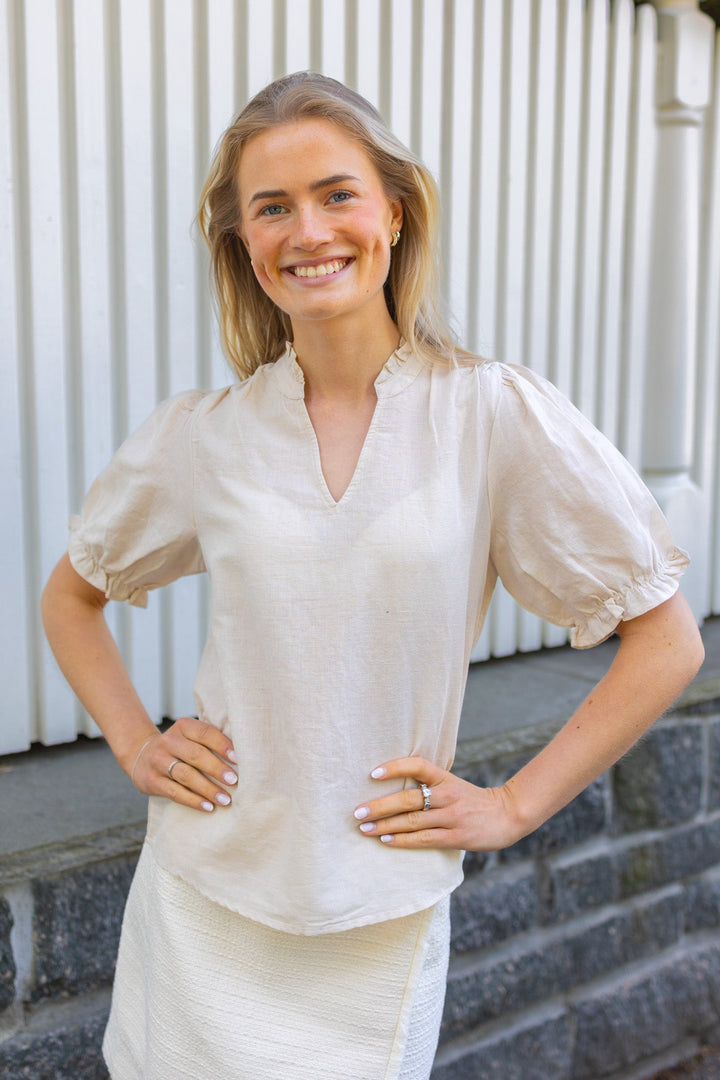 Odesa Linen Blouse Sand | Skjorter og bluser | Smuk