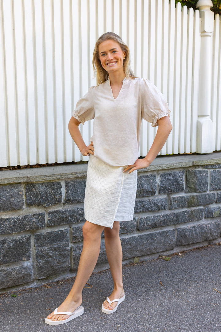 Odesa Linen Blouse Sand | Skjorter og bluser | Smuk