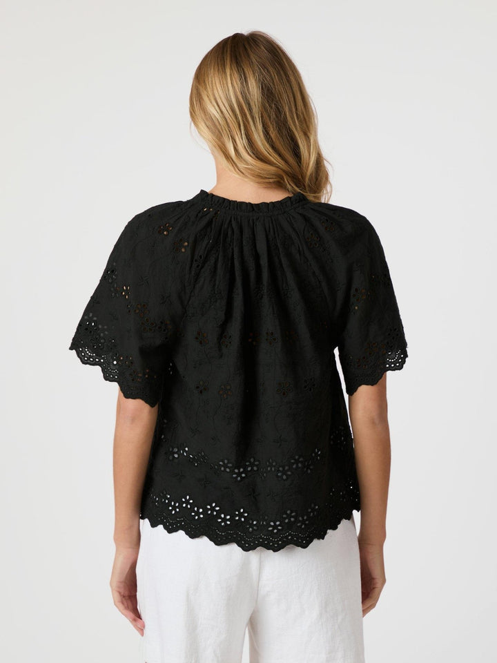 Odet Embroidery Blouse Black | Skjorter og bluser | Smuk - Dameklær på nett