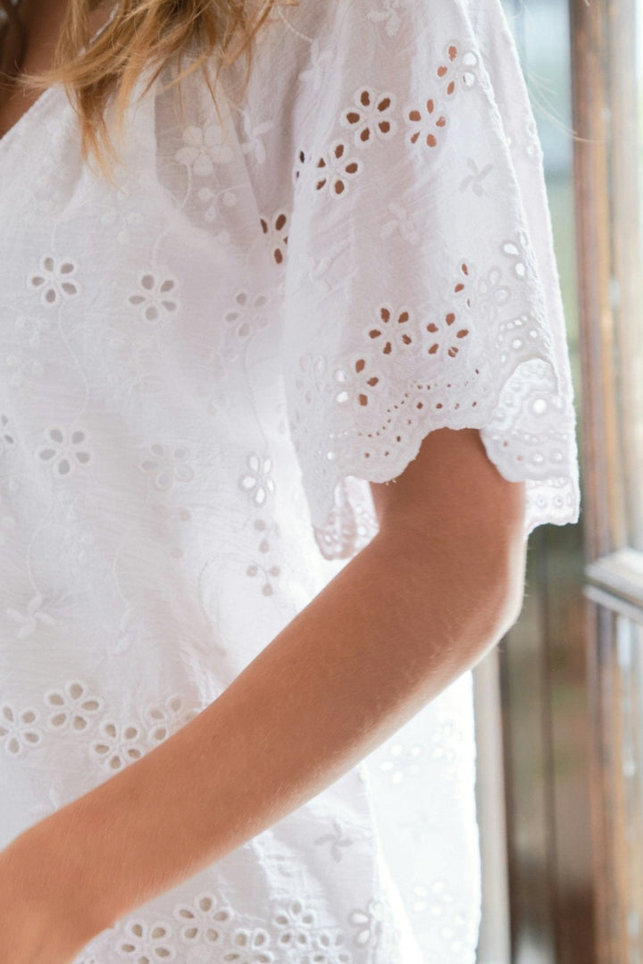 Odet Embroidery Blouse White | Skjorter og bluser | Smuk - Dameklær på nett