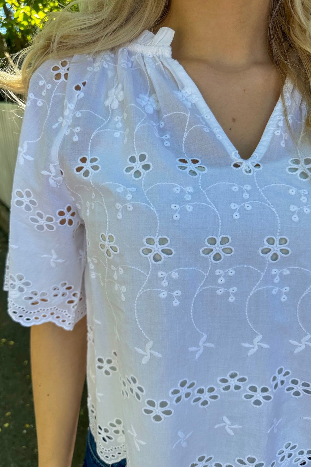 Odet Embroidery Blouse White | Skjorter og bluser | Smuk - Dameklær på nett