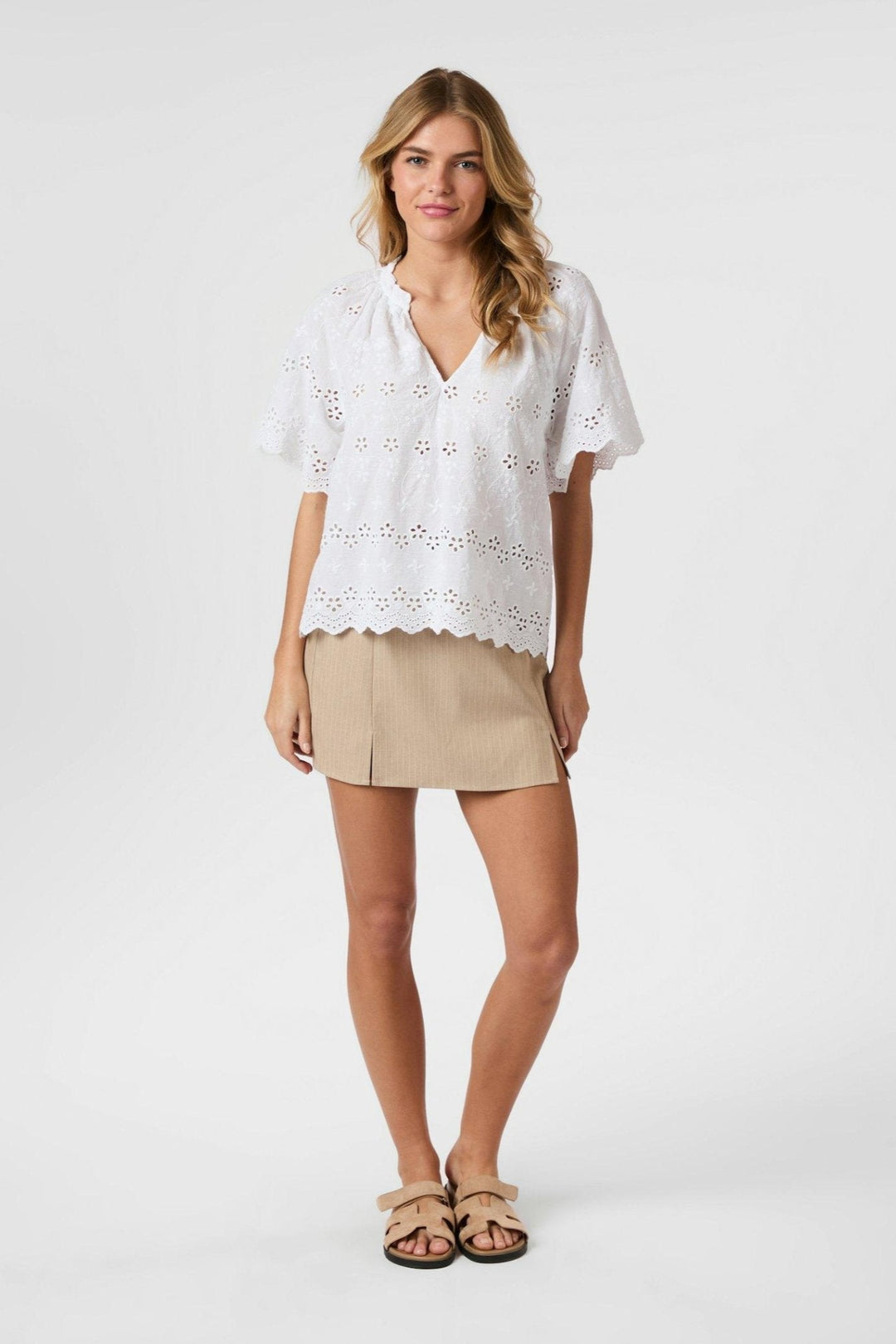 Odet Embroidery Blouse White | Skjorter og bluser | Smuk - Dameklær på nett