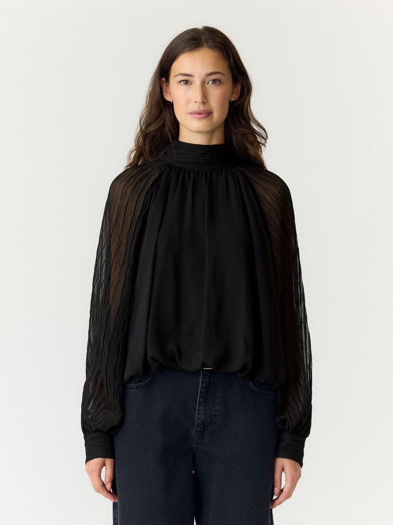 Olera Ls Top Black | Topper | Smuk