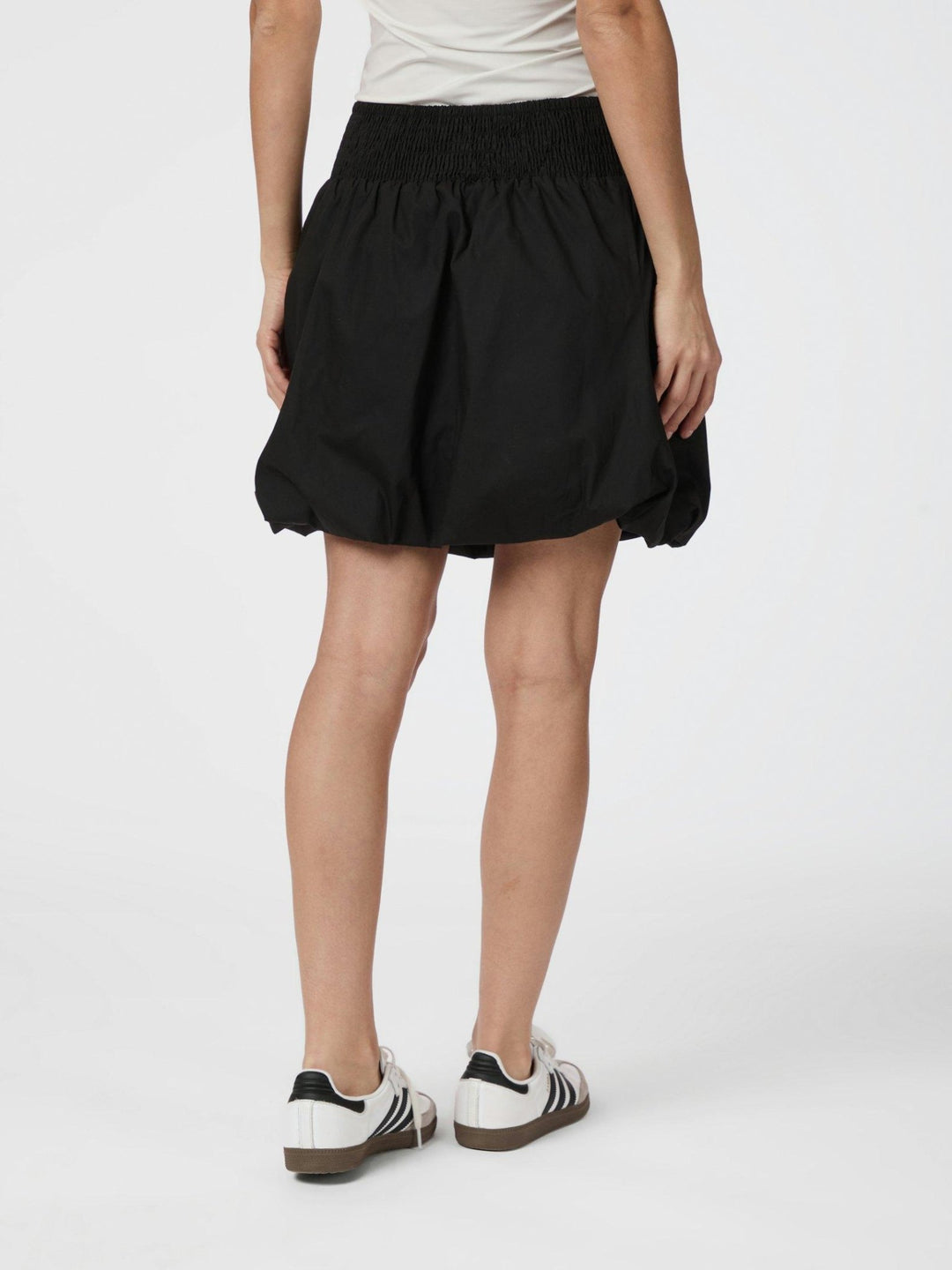 Orbita Balloon Skirt Black | Skjørt | Smuk - Dameklær på nett