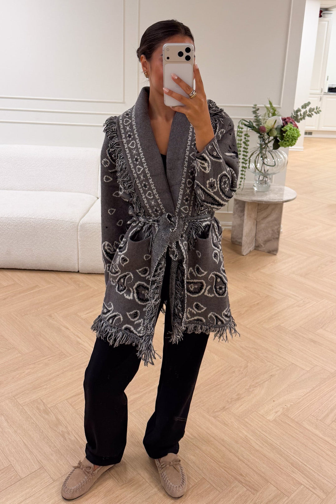 Paisley Frill Cardigan Grey | Genser | Smuk