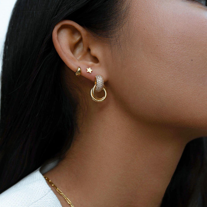 Pave Interlocking Earrings Pale Gold | Accessories | Smuk