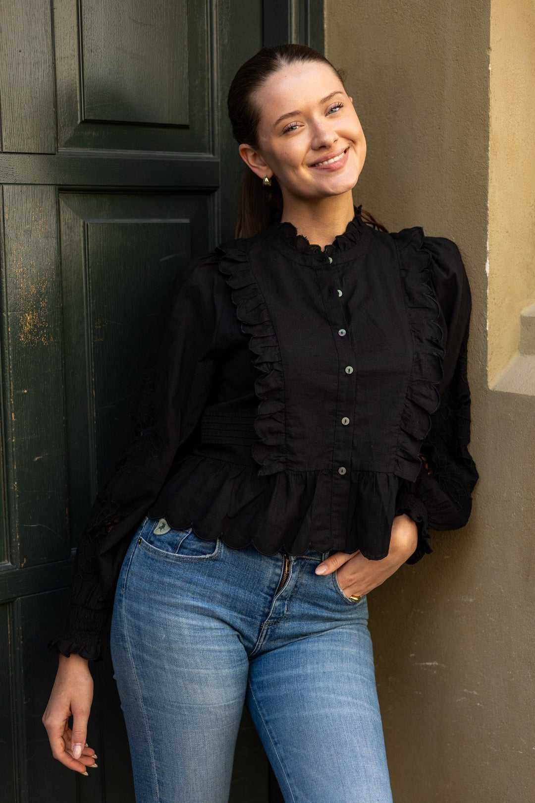 Petrine Embroidery Blouse Black | Skjorter og bluser | Smuk - Dameklær på nett