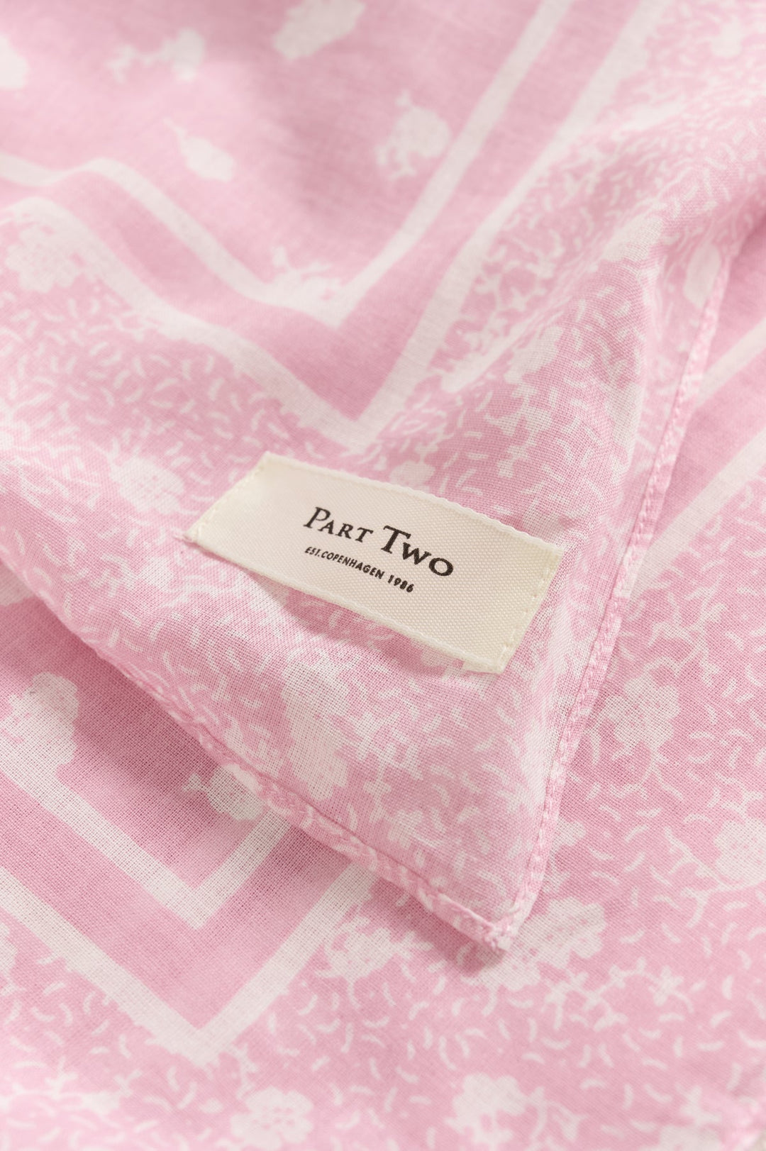 Phi Scarf Orchid Smoke Fragile Print | Accessories | Smuk
