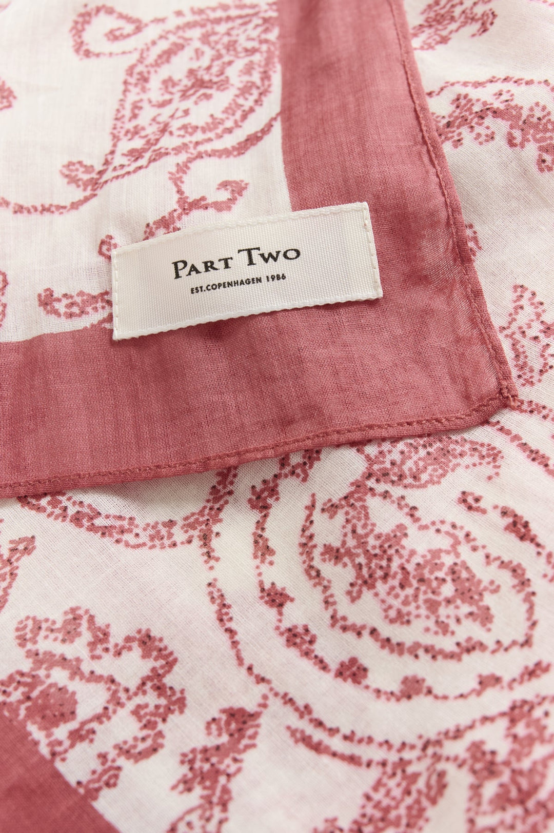 Phi Scarf Peach Blossom Dot Paisley | Accessories | Smuk