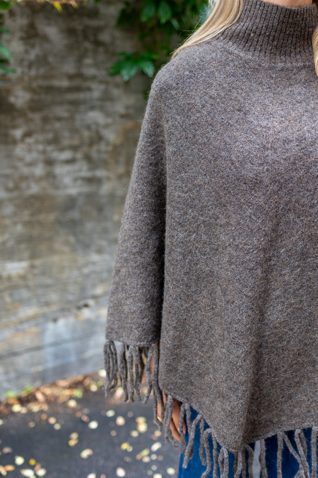 Pocahontas Poncho Cappuchino | Poncho | Smuk