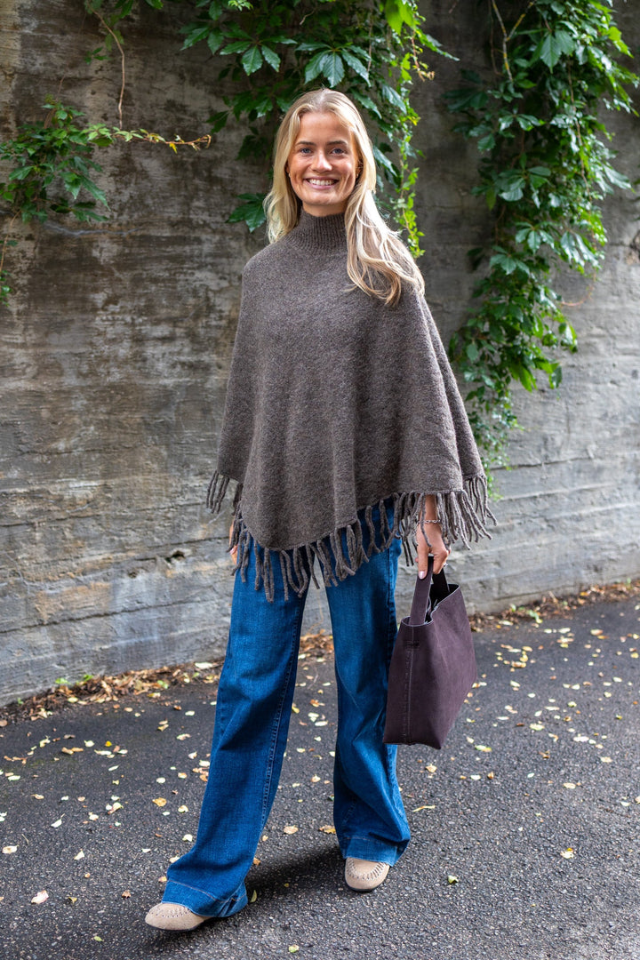 Pocahontas Poncho Cappuchino | Poncho | Smuk