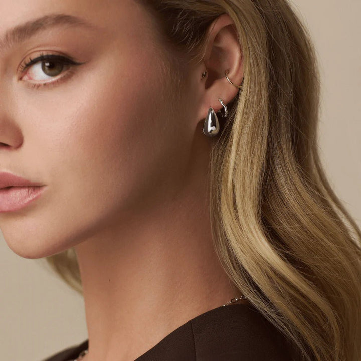 Polished Domed Taper Hoop Silver | Accessories | Smuk - Dameklær på nett