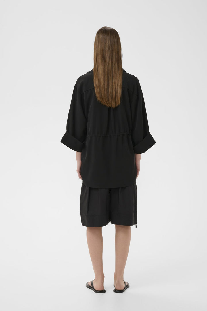 Qaileyiw Shirt Jacket Black | Skjorter og bluser | Smuk