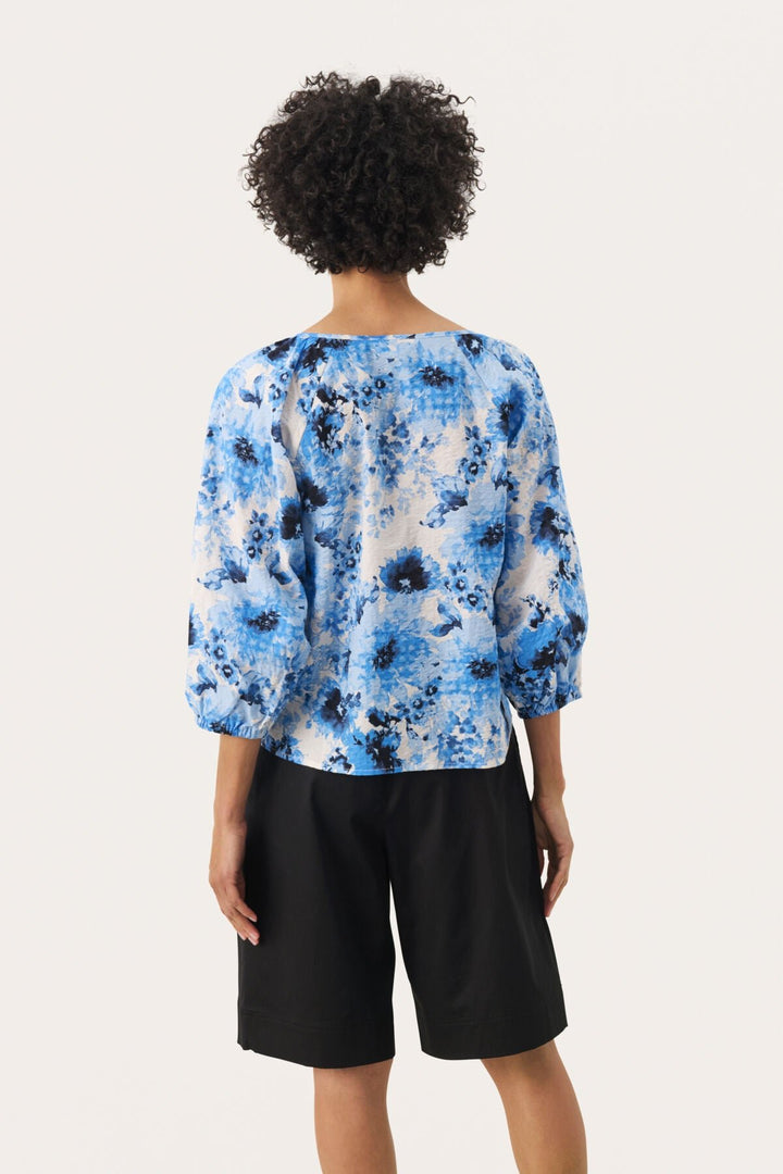 Radunipw Blouse Marina Scattered Flower | Topper | Smuk - Dameklær på nett
