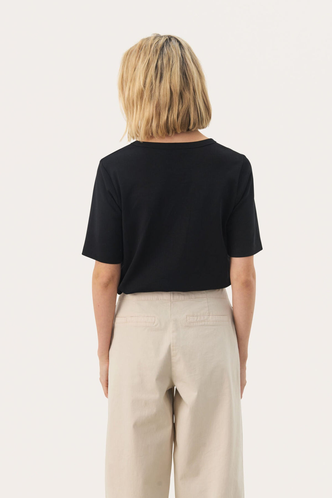 Ratana T-Shirt Black | Topper | Smuk