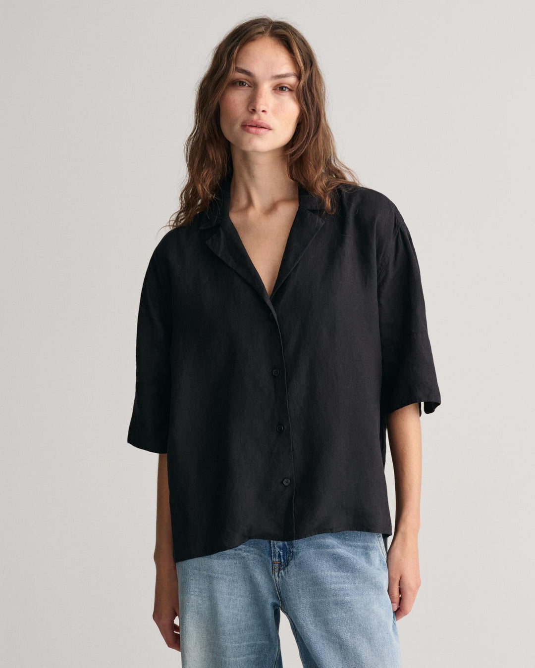 Relaxed Fit Linen Short Sleeve Shirt Ebony Black | Skjorter og bluser | Smuk - Dameklær på nett