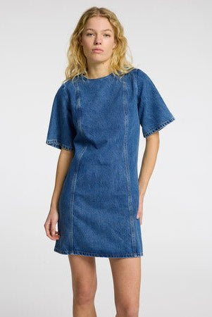 Rie 2/4 Short Dress Medium Blue Denim | Kjoler | Smuk - Dameklær på nett