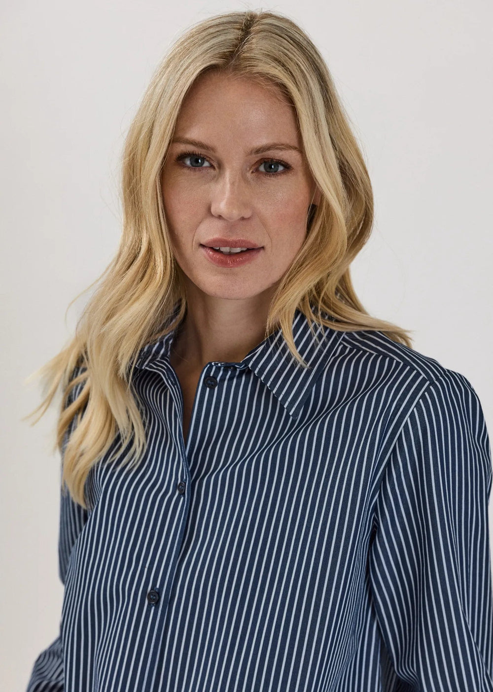 Rinnah Shirt Dark Navy | Skjorter og bluser | Smuk