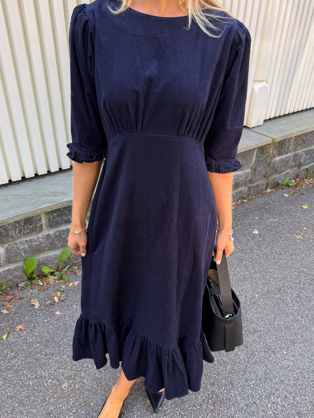 Rita Midi Dress Midnight Corduroy | Kjoler | Smuk