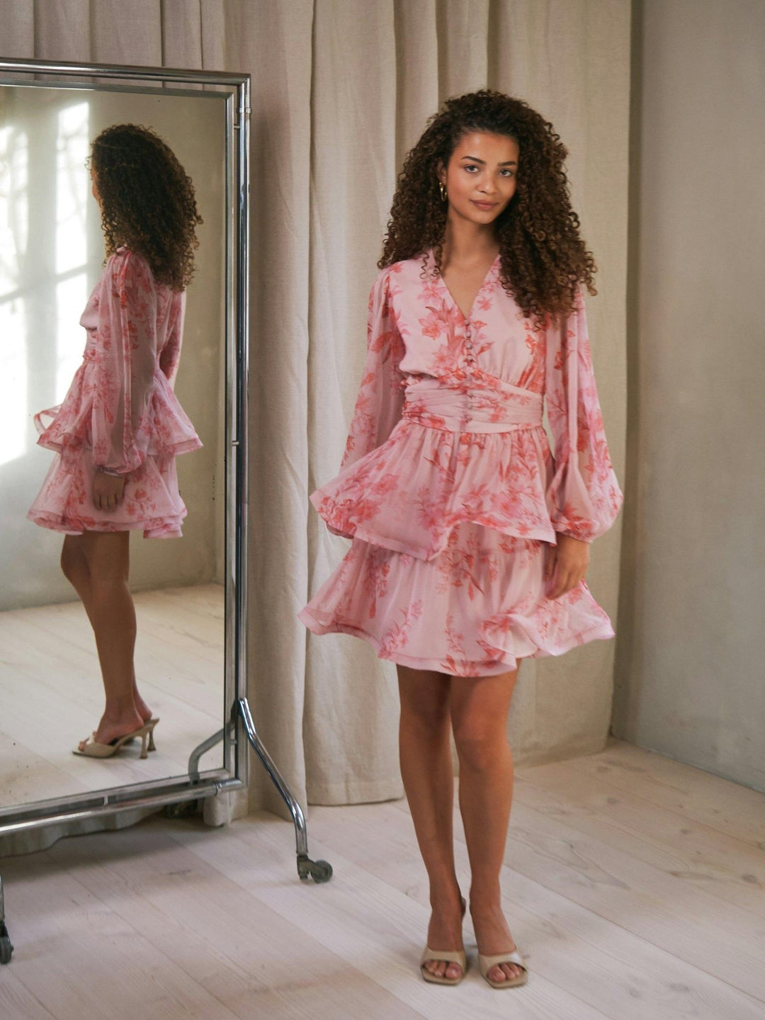 Rivana Print Chiffon Dress Pink | Kjoler | Smuk