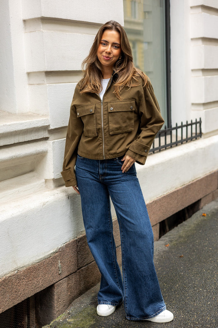 Rivera Canvas Boxy Jacket Army | Yttertøy | Smuk - Dameklær på nett