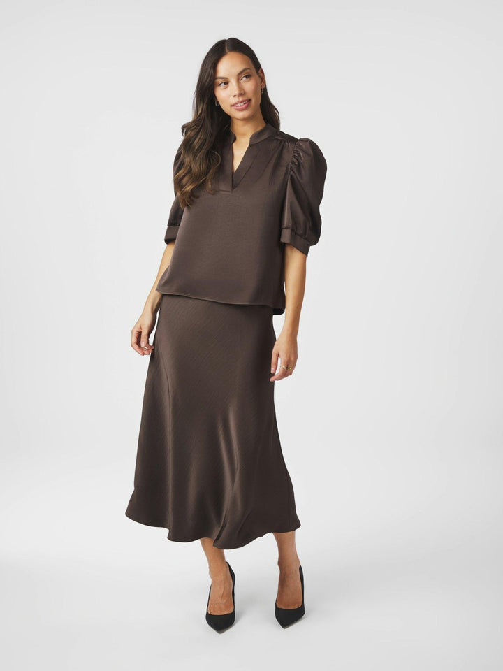 Roella Heavy Sateen Blouse Dark Brown | Skjorter og bluser | Smuk - Dameklær på nett