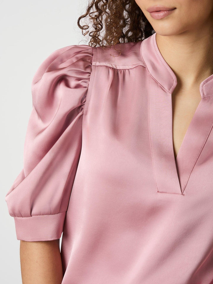 Roella Heavy Sateen Blouse Evening Rose | Skjorter og bluser | Smuk - Dameklær på nett