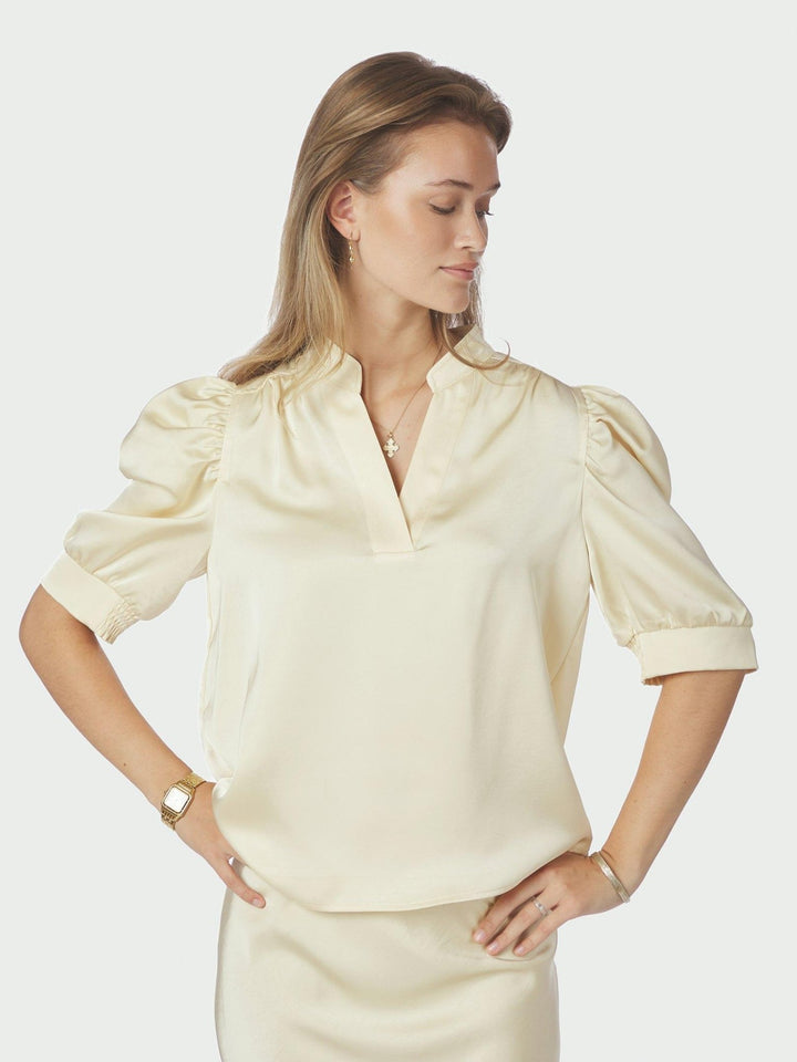 Roella Heavy Sateen Blouse Light Yellow | Skjorter og bluser | Smuk