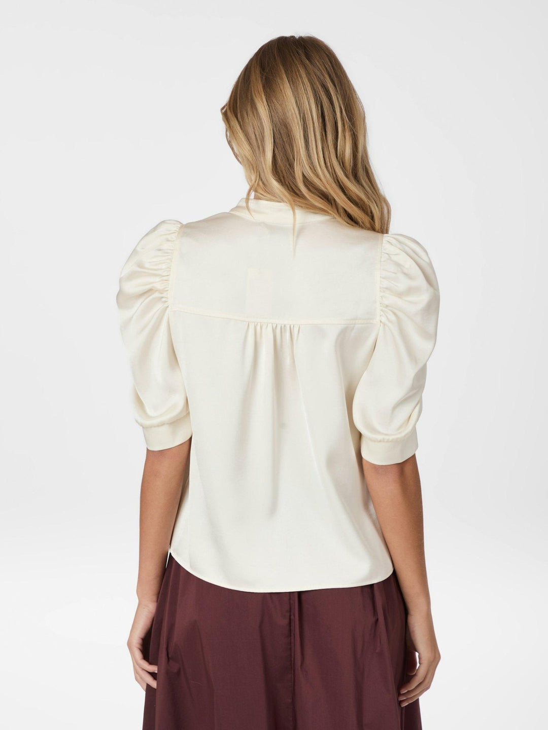Roella Heavy Sateen Blouse Pearl | Skjorter og bluser | Smuk - Dameklær på nett