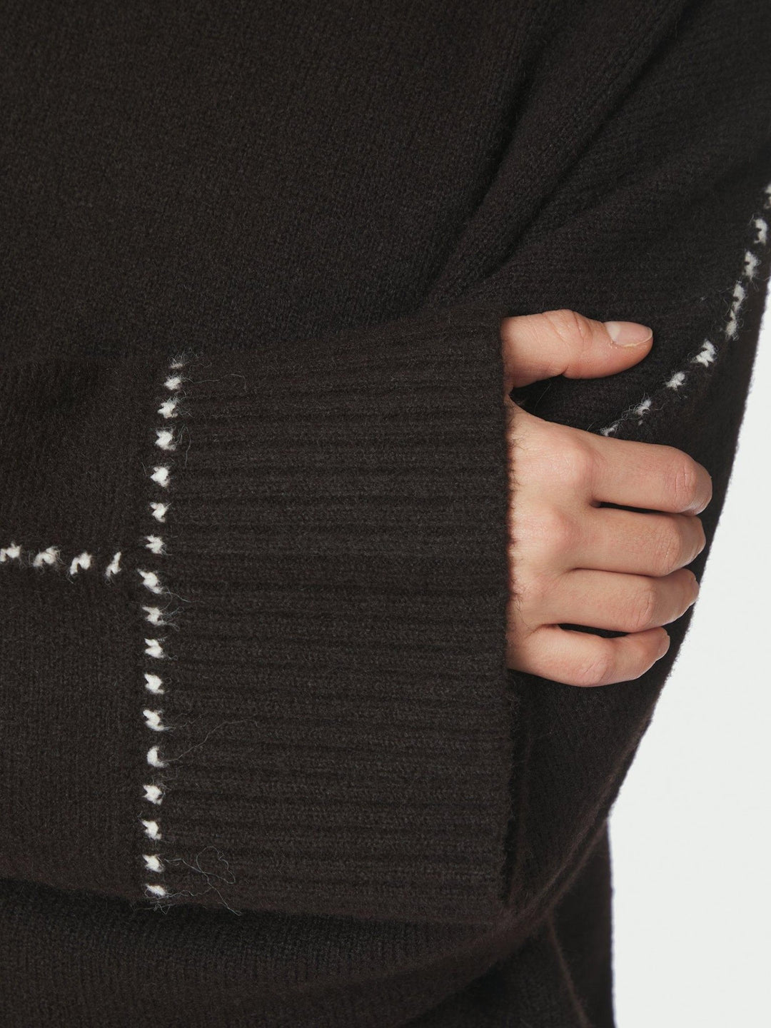 Roeme Knit Stitch Blouse Dark Brown | Genser | Smuk