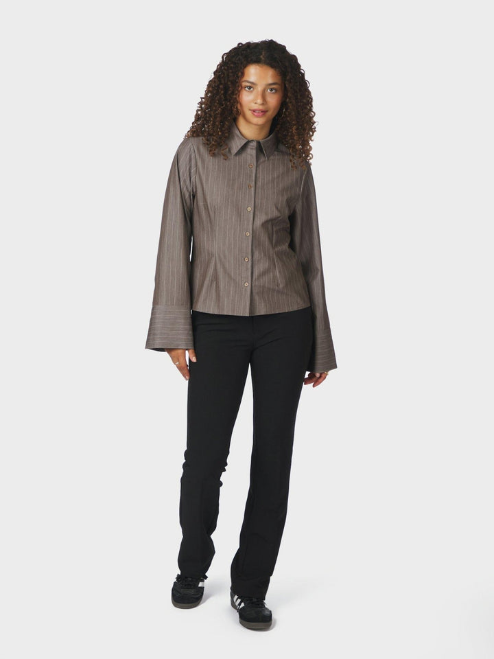 Rosa Pinstripe Melange Shirt Dusty Brown | Skjorter og bluser | Smuk