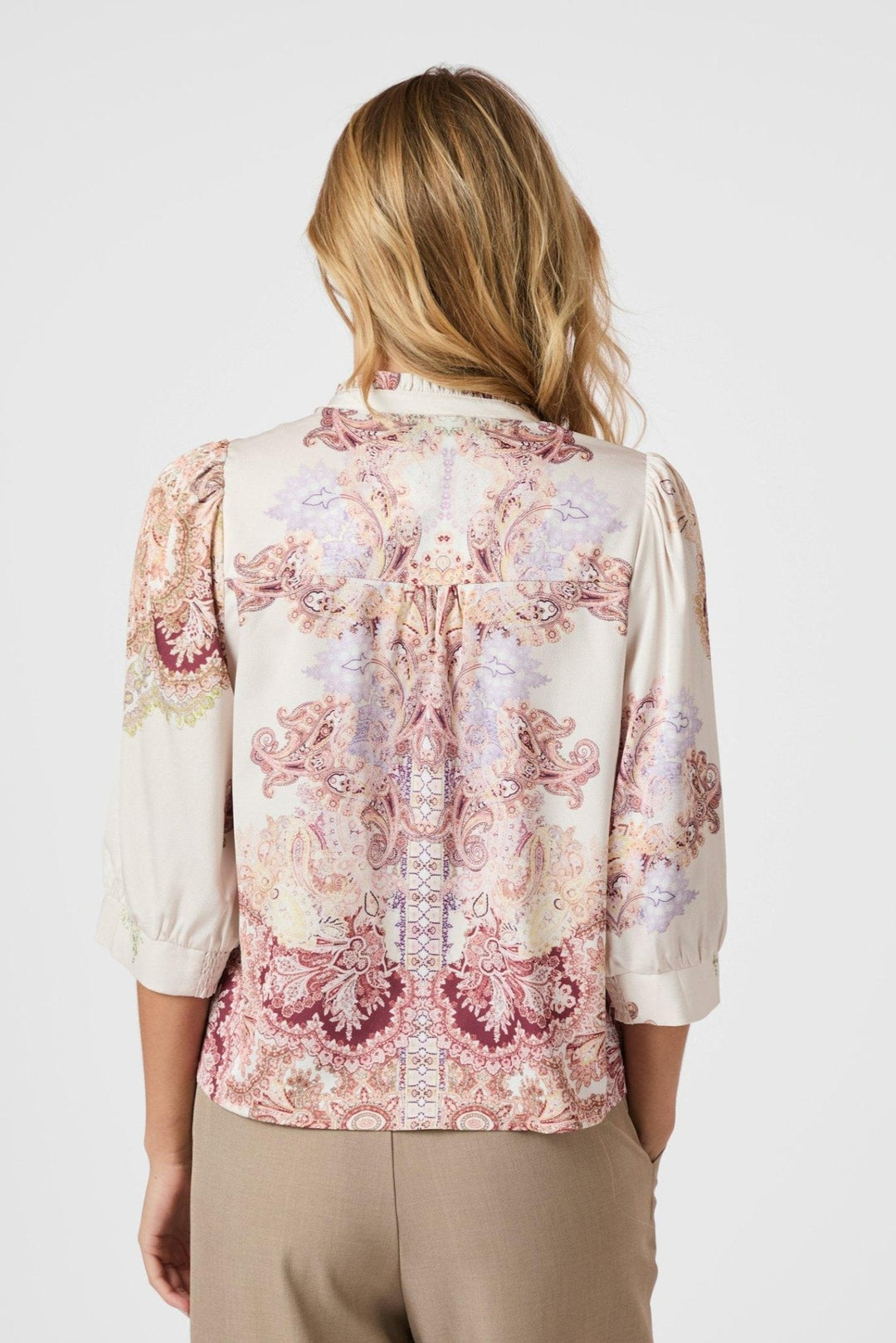 Roselle Artist Paisley Blouse Ivory | Skjorter og bluser | Smuk - Dameklær på nett
