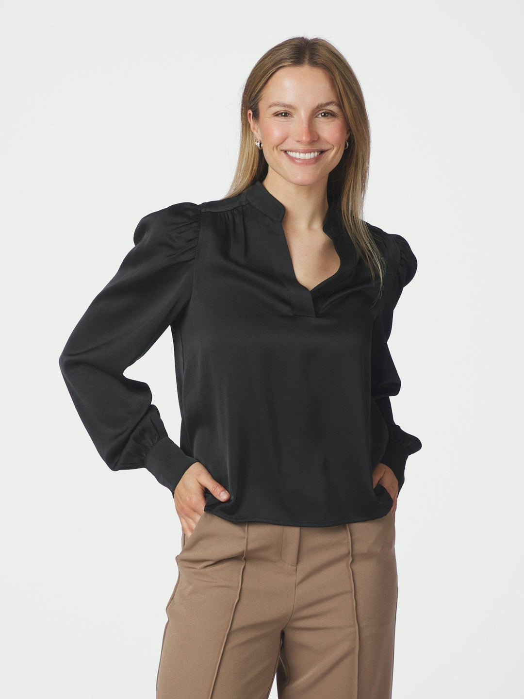 Rosslyn Heavy Sateen Blouse Black | Skjorter og bluser | Smuk