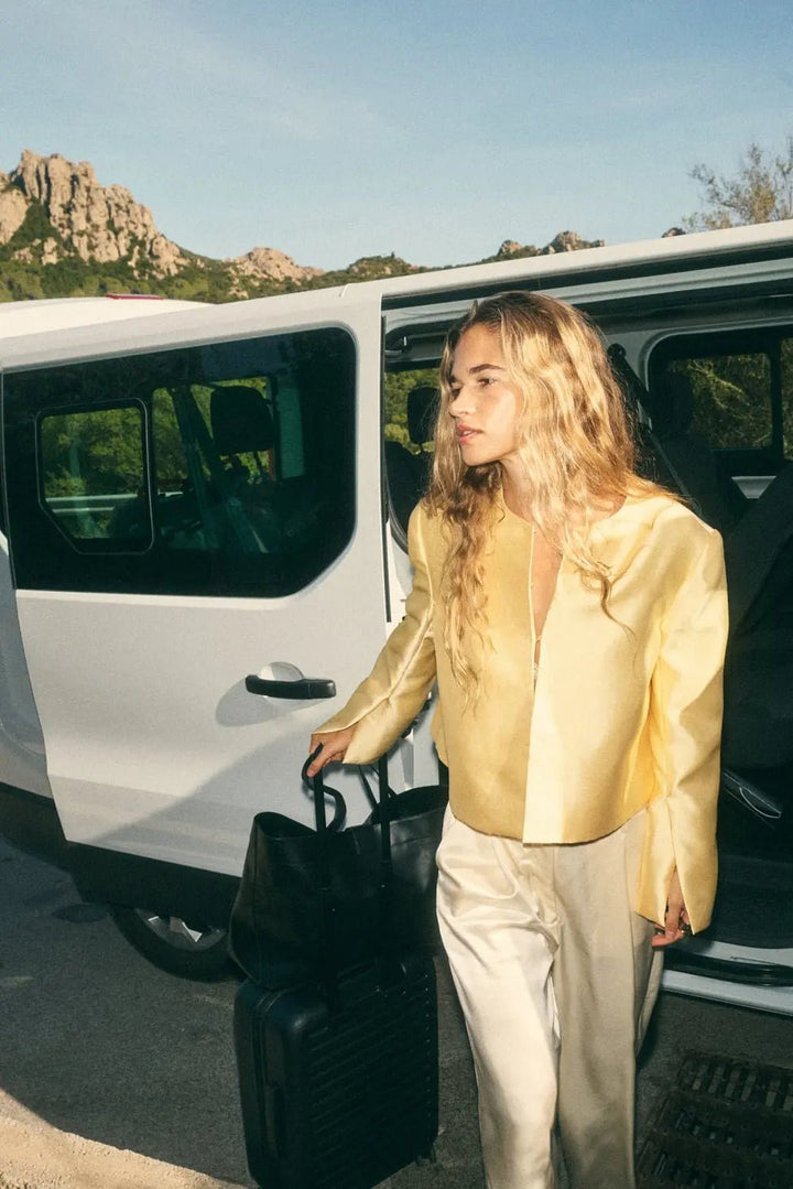 Ruthie Cropped Long Sleeve Blouse Light Lemon | Skjorter og bluser | Smuk