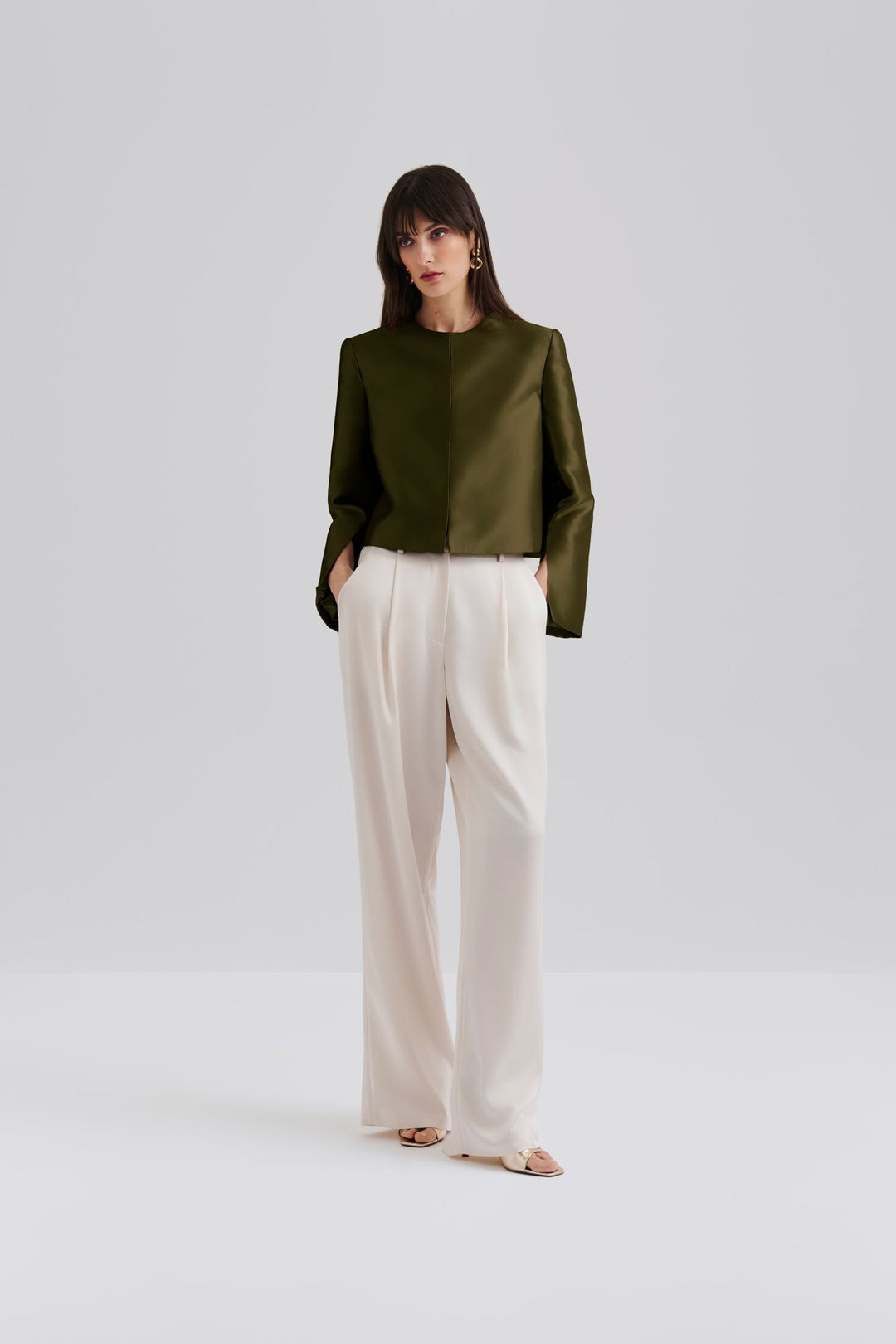 Ruthie Cropped Long Sleeve Blouse Olive | Skjorter og bluser | Smuk - Dameklær på nett