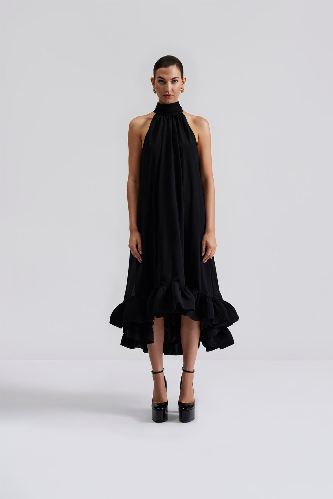 Sabrina Halterneck Ruffled Midi Dress Black | Kjoler | Smuk